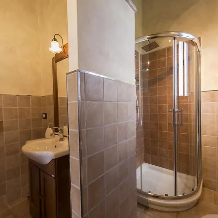 Wine Colsereno Farm stay *